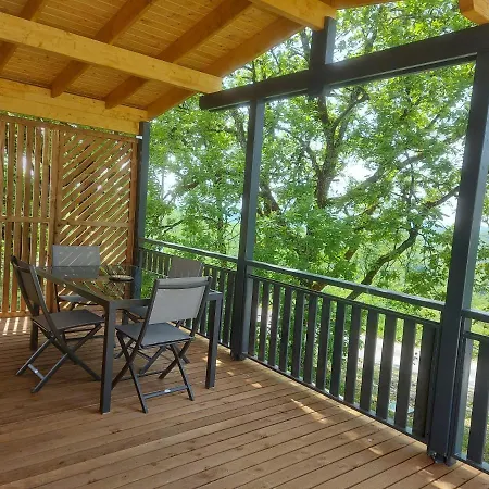 Village De La Truffiere Hébergement de vacances *